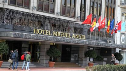 Hotel Miguel Ángel by Bluebay, en el número 31 de la calle Miguel Ángel de Madrid.