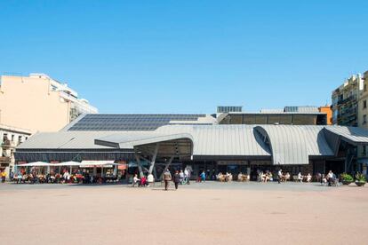 Mercado de la Barceloneta, en la plaza del Poeta Boscà.