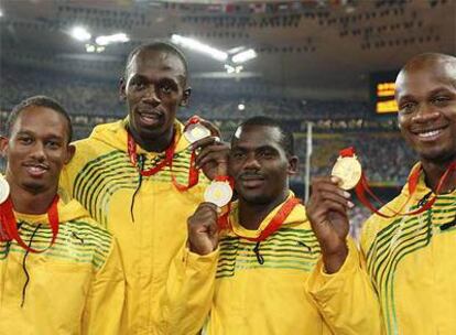 Bolt repite a los que dudan de los éxitos que ha alcanzado en Pekín que los atletas jamaicanos "estamos limpios" y todo se ha conseguido "con trabajo duro"