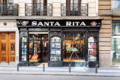 Escaparate de la librería Taschen, en Madrid.