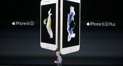 Tim Cook, CEO d'Apple, presenta al setembre l'iPhone 6s.