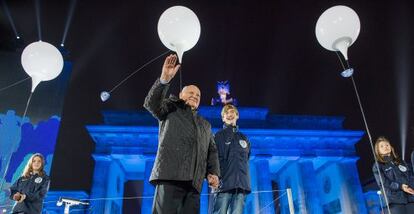 Mija&iacute;l Gorbachov celebra los 25 a&ntilde;os de la ca&iacute;da del muro de Berl&iacute;n.