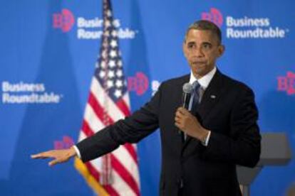 El gobierno del presidente Barack Obama (imagen) y la mayoría republicana en la Cámara de Representantes siguen sus negociaciones sobre aumentos de impuestos y recortes de gastos. EFE/Archivo