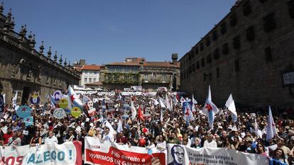 Acto final en la Praza da Quintana en Compostela.