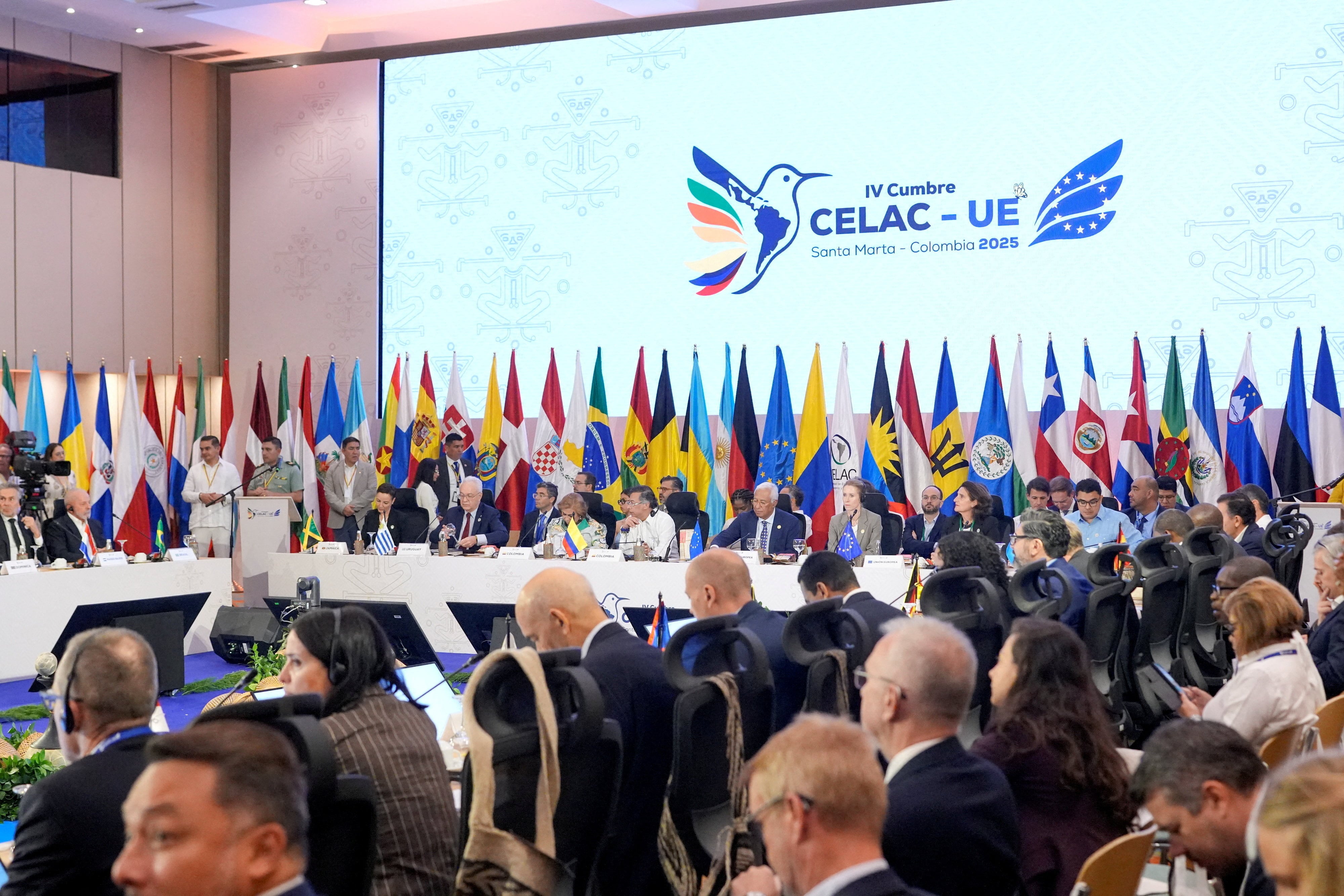 El “suicidio diplomático” de Venezuela en la cumbre de la CELAC-UE desconcierta a las cancillerías