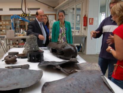 Restos del barco hundido, datado en el siglo XVIII, en Cádiz.
