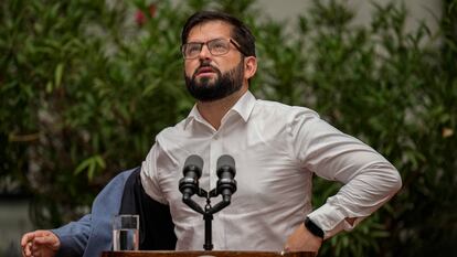 El presidente chileno, Gabriel Boric, este lunes durante una conferencia de prensa en Santiago.