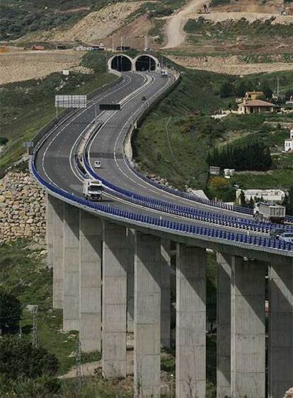 Tramo de autopista en Marbella.