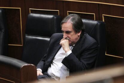 Valeriano Gómez, ayer durante la sesión plenaria del Congreso de los Diputados.