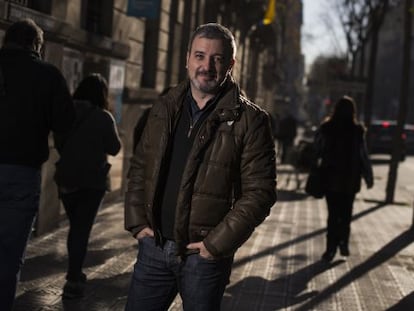Jaume Collboni, ante la sede de la federaci&oacute;n barcelonesa del PSC, el pasado viernes.