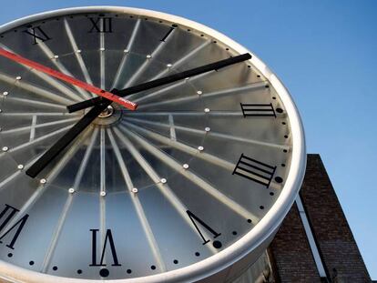 Reloj en Cergy, Francia