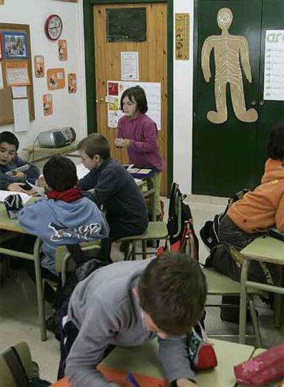 Alumnos en una clase de la <b><i>ikastola</b></i> Jakintza de Ordizia.