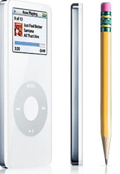 iPod Nano pesa alrededor de 42 gramos.