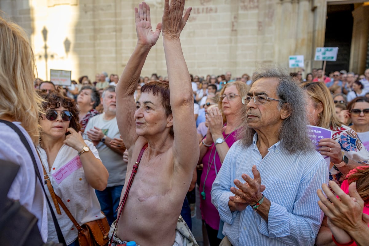 Cronología de la crisis de las mamografías: la Junta de Andalucía reacciona año y medio después de conocer los primeros casos