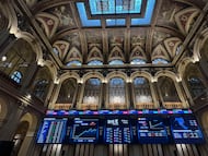 Paneles de la Bolsa de Madrid.