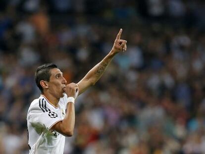 Di Mar&iacute;a celebra un gol con el Real Madrid. 