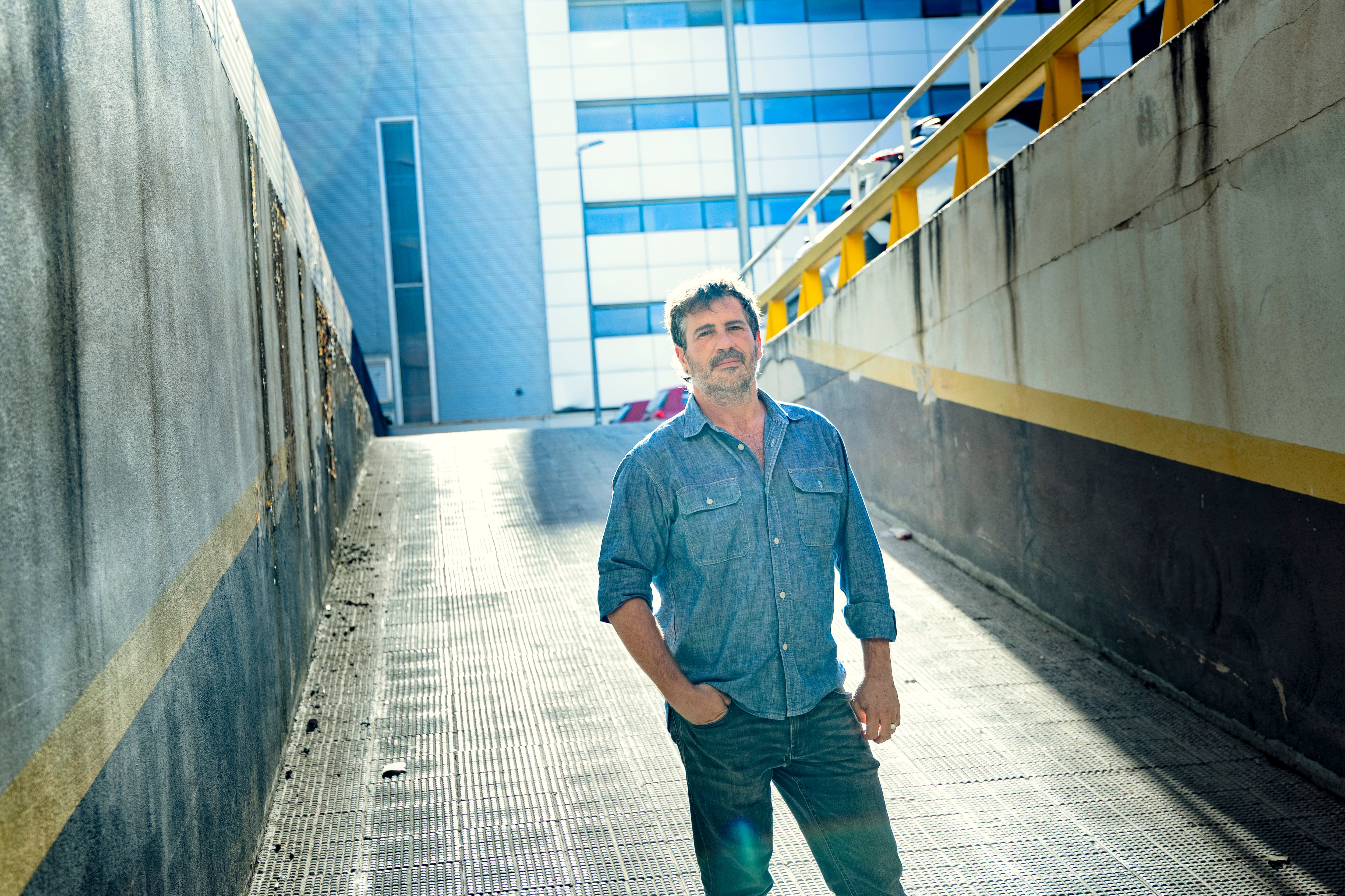 Jacobo García, en el exterior de la Redacción de EL PAÍS, el 10 de septiembre.