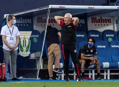 Aguirre reacciona durante el Leganés-Valencia.