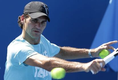 Federer en un entrenamiento.