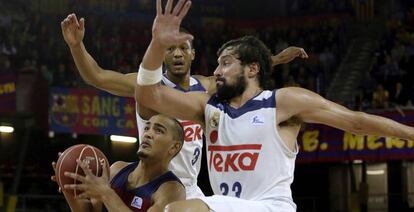 Llull y Randolph intentar taponar a Peno.