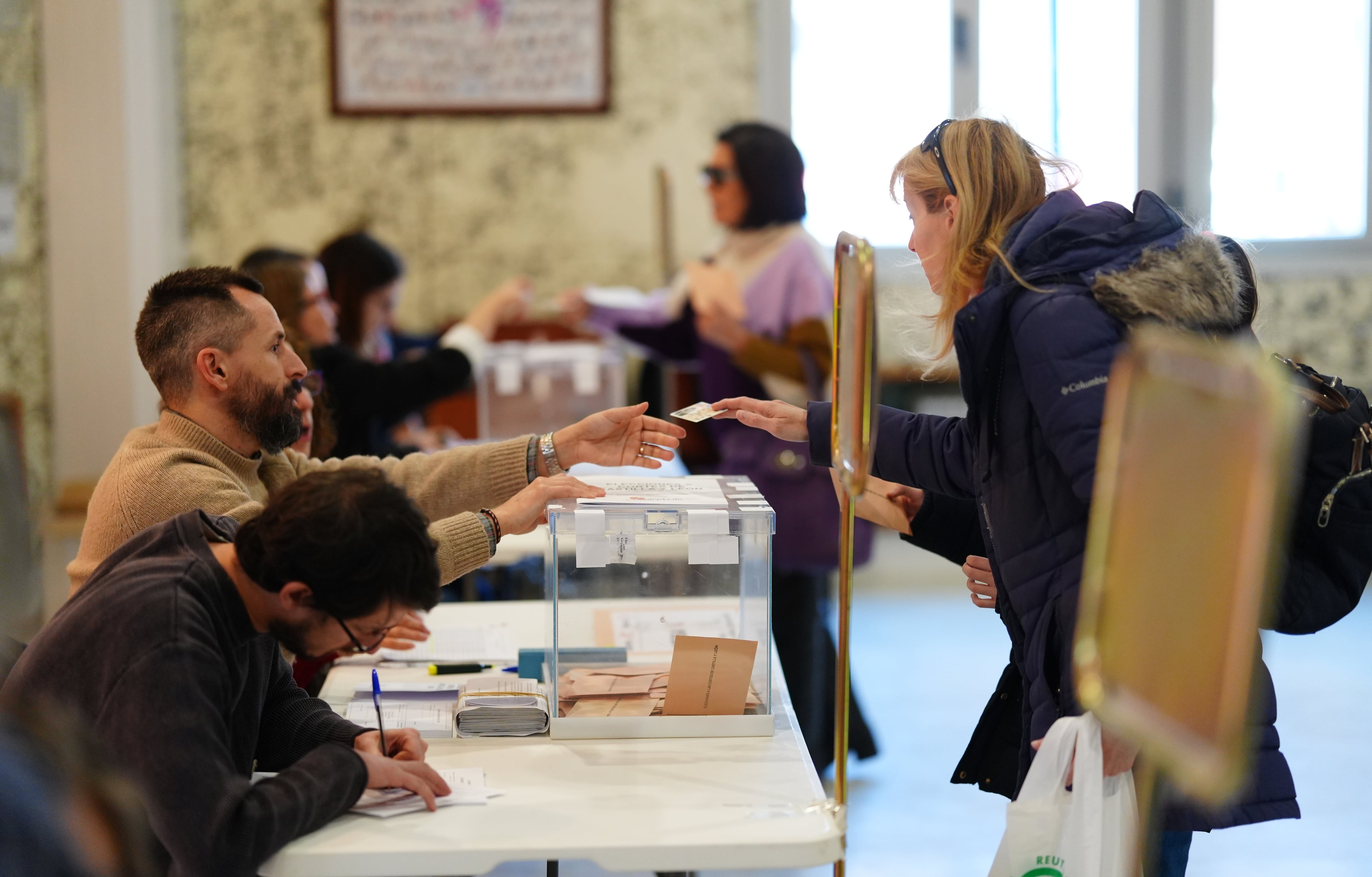 Claves | ¿Cuándo sabré si me toca mesa electoral el 29-N? ¿Qué motivos puedo alegar para ausentarme? ¿Hay plazos para reclamar?