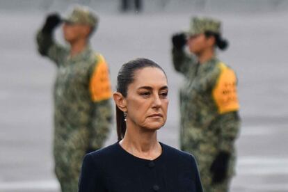 Claudia Sheinbaum durante la ceremonia en memoria de las víctimas de los sismos de 1985 y 2017, en Ciudad de México, el 19 de septiembre 2024.