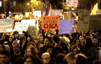 Manifestación por el Día de la Mujer en Barcelona.