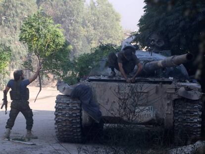 un tanque del Ej&eacute;rcito Libre de Siria en Ramouseh, el 2 de agosto. 