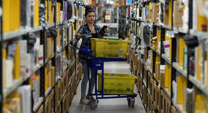 Amazon Prepares For Black Friday Sale