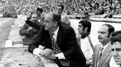 Di St&eacute;fano, como entrenador del Valencia, en 1971.