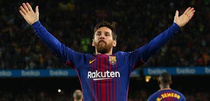 Messi festeja su gol al Madrid en el último clásico.