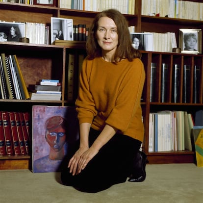 Annie Ernaux, en su casa, en enero de 1988.