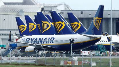 Aviones de Ryanair en el aeropuerto de Dublín.