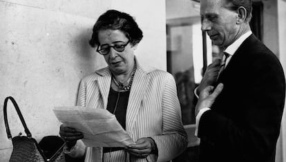 Arendt, en el juicio a Adolff Eichmann en 1960.