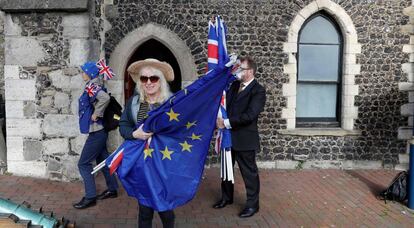 Manifestantes anti-Brexit, el pasado viernes en Dover, sureste de Inglaterra.