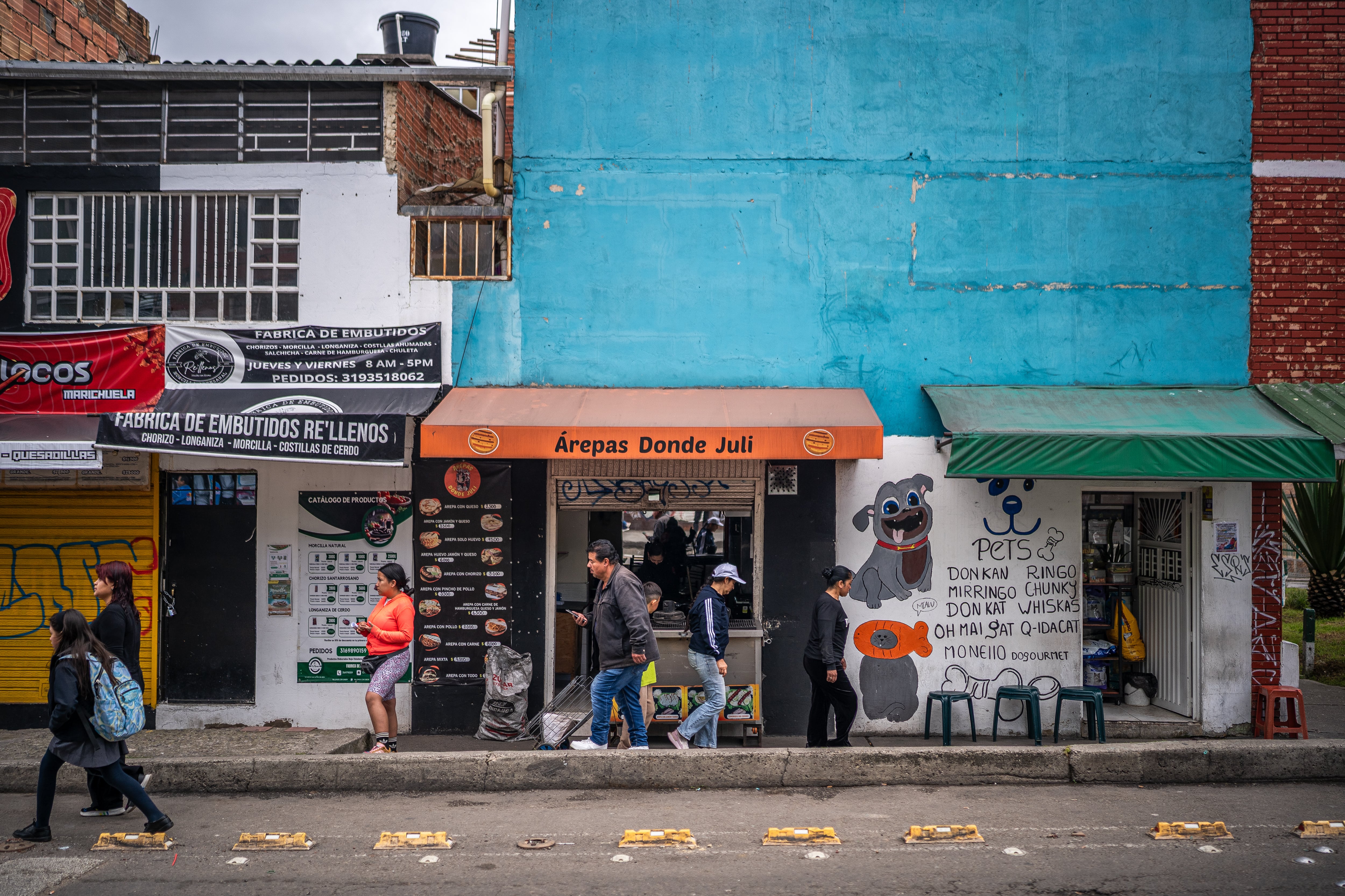 Calles del barrio Marichuela donde está el negocio de arepas de Lizeth en Usme, Bogotá (Colombia), el 5 de junio del 2025.