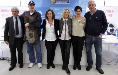 Participantes en la presentación de la campaña de impulso a las actividades culturales.