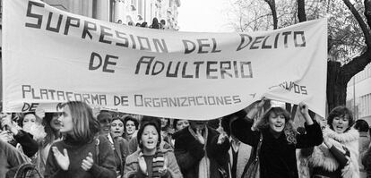 Manifestaci&oacute;n a favor de la supresi&oacute;n del delito de adulterio en el C&oacute;digo Penal, en Madrid.