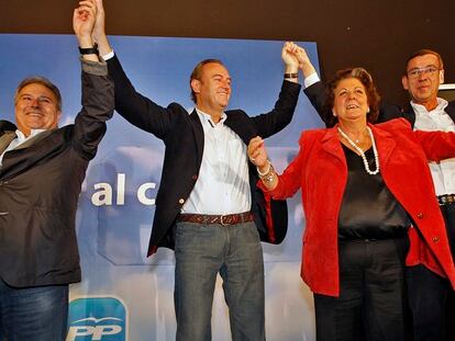 Alfonso Rus, Alberto Fabra, Rita Barberá y Antonio Clemente, celebran el triunfo en las elecciones legislativas
