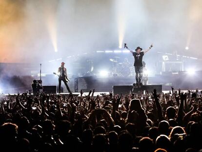 Guns N' Roses em seu show no México.