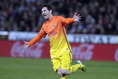 Messi celebra su segundo gol ante el Granada 