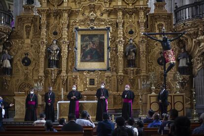 "Queremos compartir nuestra alegría de volver a la celebración con la presencia de fieles", aseguró el obispo auxiliar de la Arquidiócesis de México, Salvador González Morales.