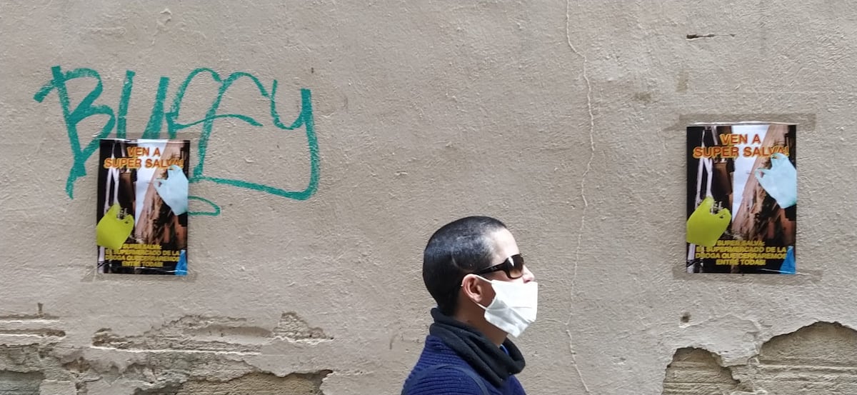 El Raval protesta en los balcones contra la venta de droga | Noticias ...