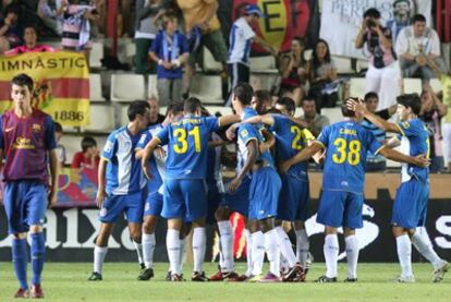 Los jugadores del Esnpanyol celebran el segundo tanto del encuentro.