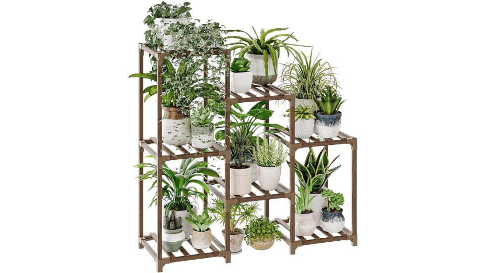 Este soporte para plantas tiene más de 24.000 reseñas en Amazon.