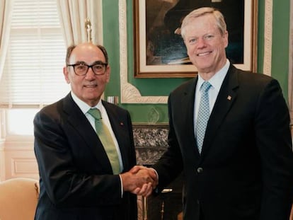 El presidente de Iberdrola, Ignacio Galán, y el gobernador de Massachusetts, Charlie Baker.