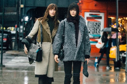 Street Style - Day 6 - New York Fashion Week: Women's Fall/Winter 2016