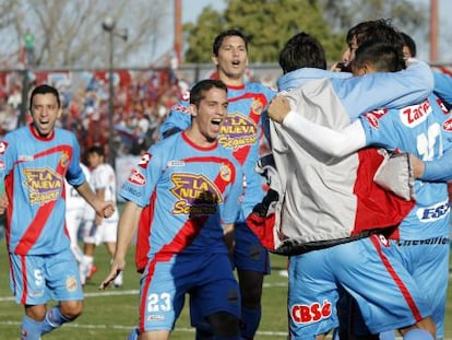 Los jugadores del Arsenal celebran la victoria.