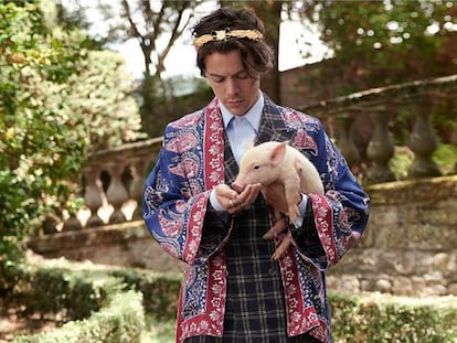 Harry Styles en la campaña Crucero 2019 de Gucci. 