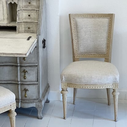 El mueble nórdico barroco y gustaviano es una de las especialidades en Maite Conde Antique & Deco (Ribera de Curtidores 12). 